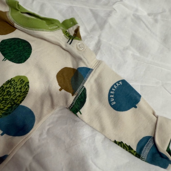 Burberry Baby Onesie and Hat Set - Picture 2 of 6
